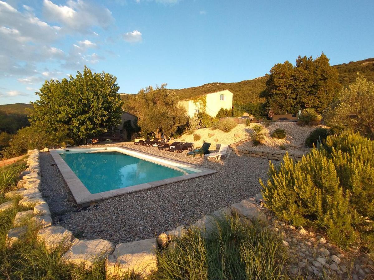 Les Agaves Piscine Panoramique Vue Exceptionnelle Bed & Breakfast Grospierres Bagian luar foto