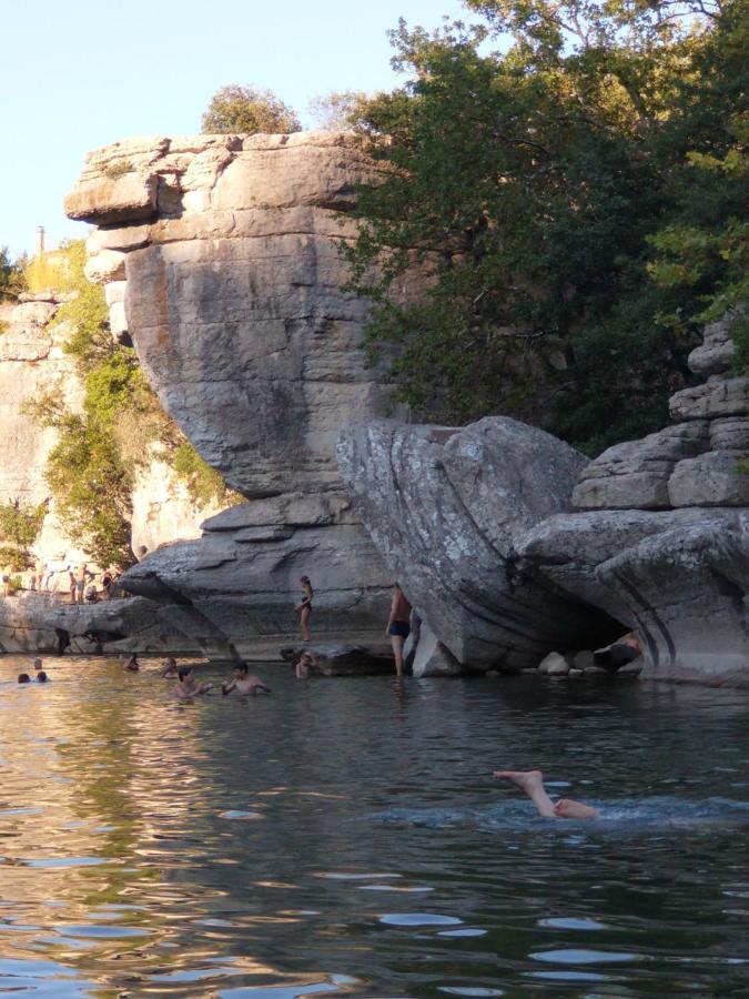 Les Agaves Piscine Panoramique Vue Exceptionnelle Bed & Breakfast Grospierres Bagian luar foto